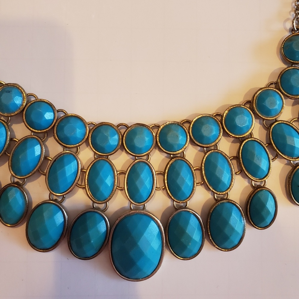 Gorgeous Blue bib necklace - Picture 2 of 2